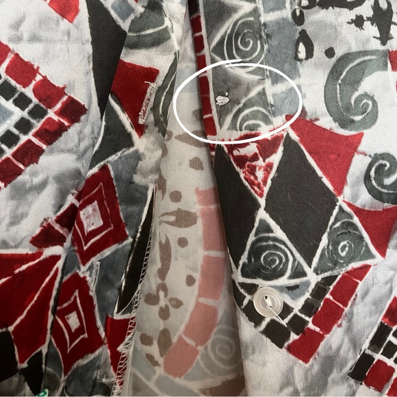 Funky Pattern Button Down Top 🌀 - Picture 4 of 4